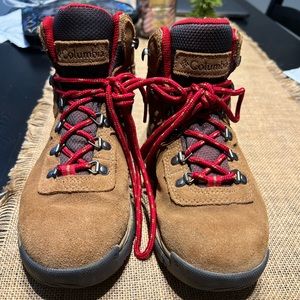 Columbia waterproof hiking boots